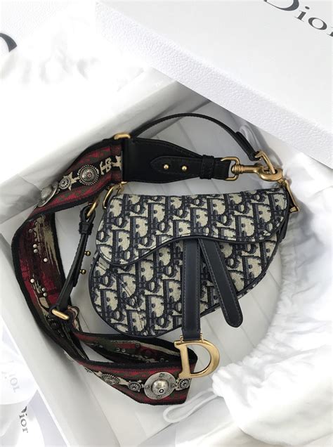 christian dior saddle bag crossbody.